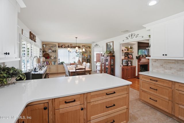 291 HICKORY ACRES Lane, St. Johns, FL 32259