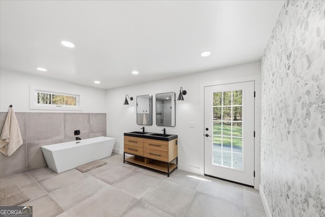 40 Springdale Drive, Palmetto, GA 30268