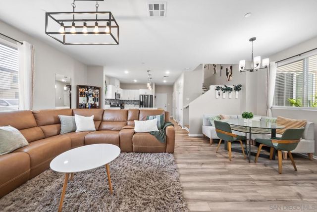 5223 Surfwalk 111, San Diego, CA 92154