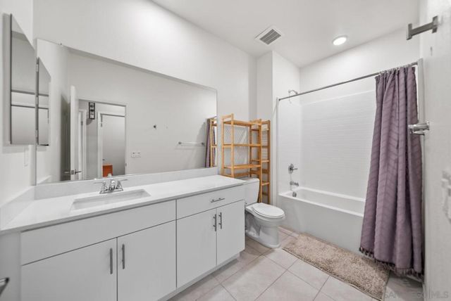 5223 Surfwalk 111, San Diego, CA 92154