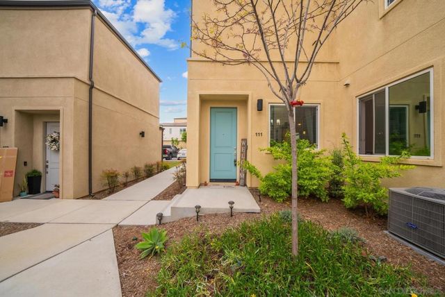 5223 Surfwalk 111, San Diego, CA 92154