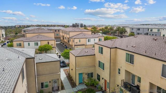 5223 Surfwalk 111, San Diego, CA 92154