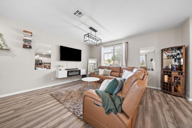 5223 Surfwalk 111, San Diego, CA 92154