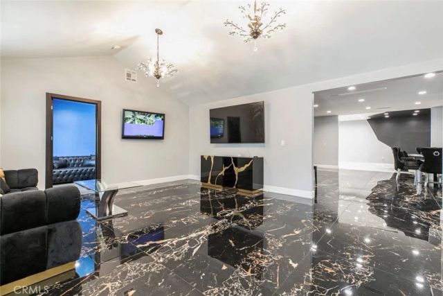 17800 Raymer Street, Sherwood Forest, CA 91325