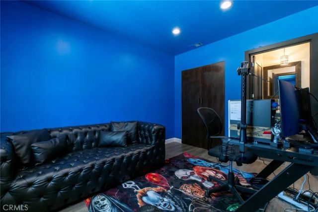 17800 Raymer Street, Sherwood Forest, CA 91325