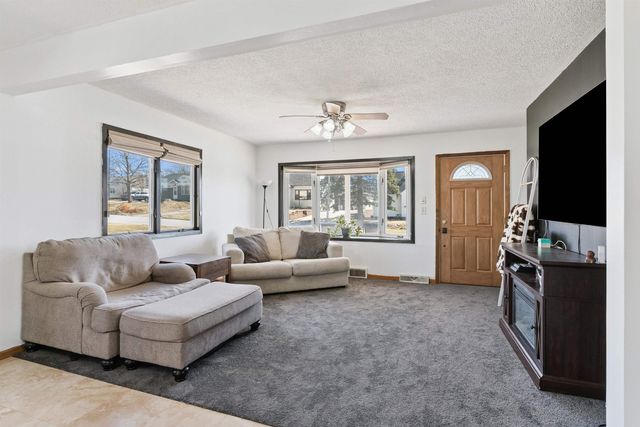 1433 Liberty Avenue, Waterloo, IA 50702