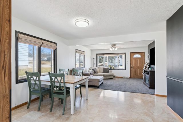 1433 Liberty Avenue, Waterloo, IA 50702