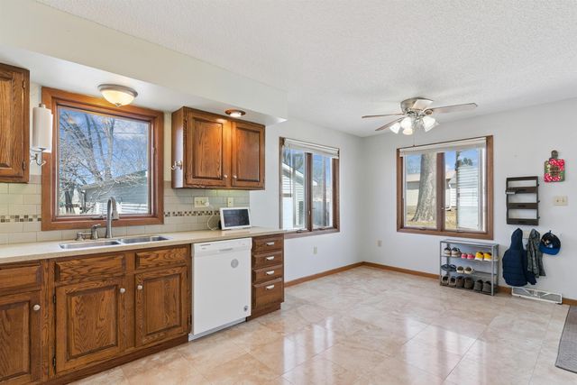 1433 Liberty Avenue, Waterloo, IA 50702