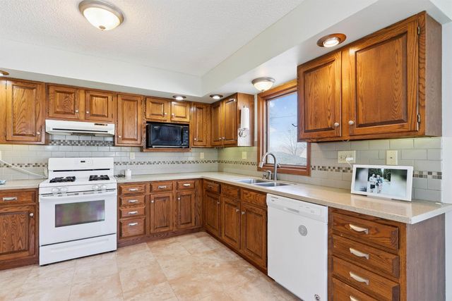 1433 Liberty Avenue, Waterloo, IA 50702