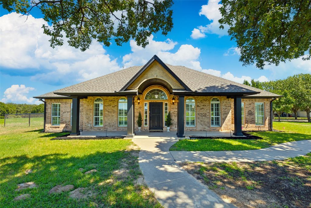 1286 County Road 4698, Boyd, TX 76023