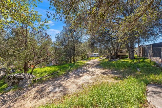 18565 Keyes Drive, Banning, CA 92220