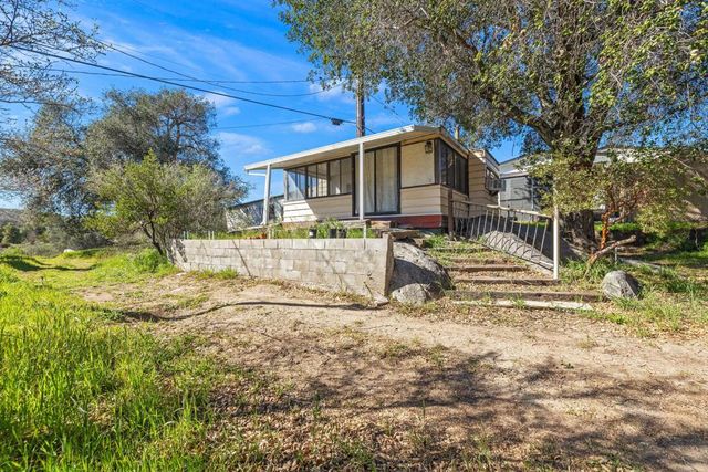 18565 Keyes Drive, Banning, CA 92220