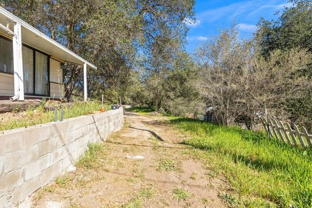 18565 Keyes Drive, Banning, CA 92220