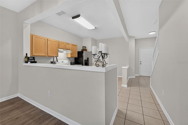 1019 VISTA CAY COURT, Brandon, FL 33511