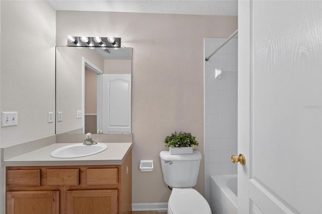 1019 VISTA CAY COURT, Brandon, FL 33511