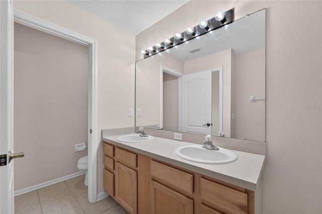 1019 VISTA CAY COURT, Brandon, FL 33511