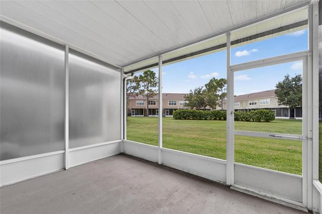 1019 VISTA CAY COURT, Brandon, FL 33511