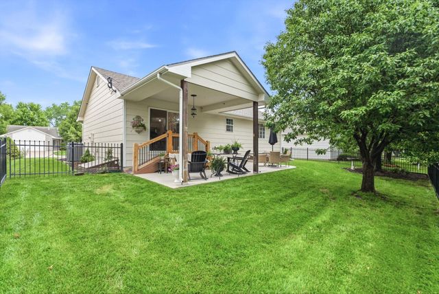 8221 W Thurman St, Wichita, KS 67212