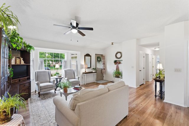 8221 W Thurman St, Wichita, KS 67212