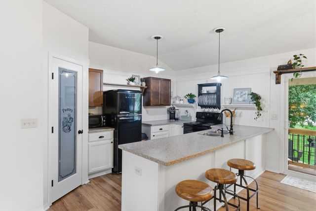 8221 W Thurman St, Wichita, KS 67212
