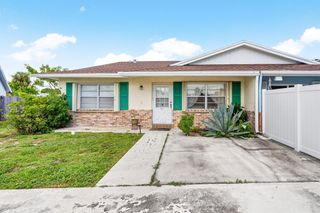 3843 Van Cott Circle, West Palm Beach, FL 33403