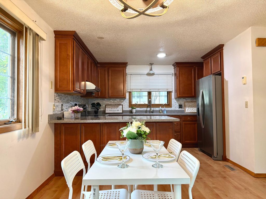 2023 Parkside Drive, Saint Paul, MN 55119 — photo 4