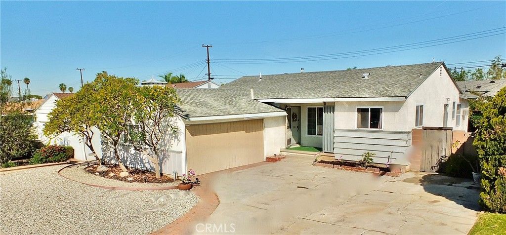 Image 3 of property listing at 15845 Sharonhill Drive, Whittier, CA 90604