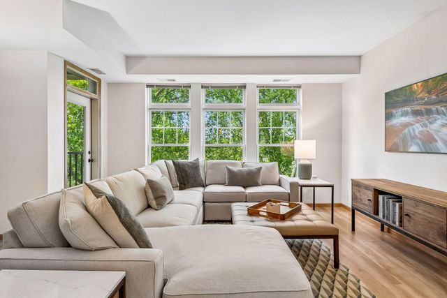 7100 Metro Boulevard 415, Edina, MN 55439