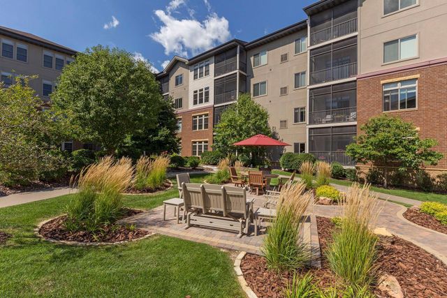 7100 Metro Boulevard 415, Edina, MN 55439