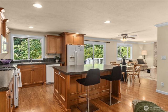 13204 60th Drive SE, Everett, WA 98208