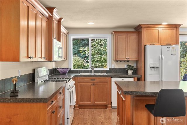 13204 60th Drive SE, Everett, WA 98208