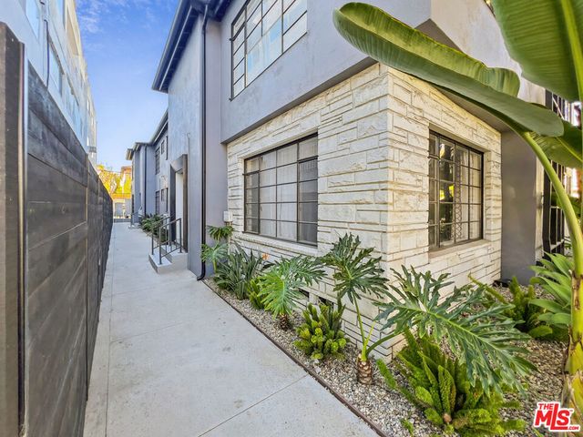 419 S Rexford Drive, Beverly Hills, CA 90212