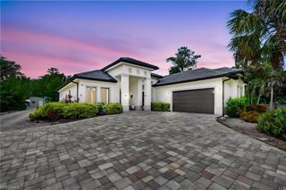 163 19th ST NW, Naples, FL 34120