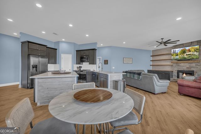 249 Hunters Creek Trail, Toccoa, GA 30577