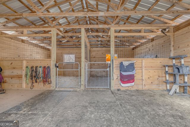 249 Hunters Creek Trail, Toccoa, GA 30577