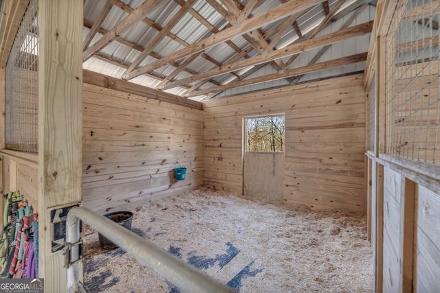 249 Hunters Creek Trail, Toccoa, GA 30577