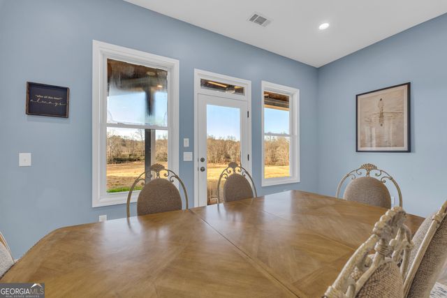 249 Hunters Creek Trail, Toccoa, GA 30577