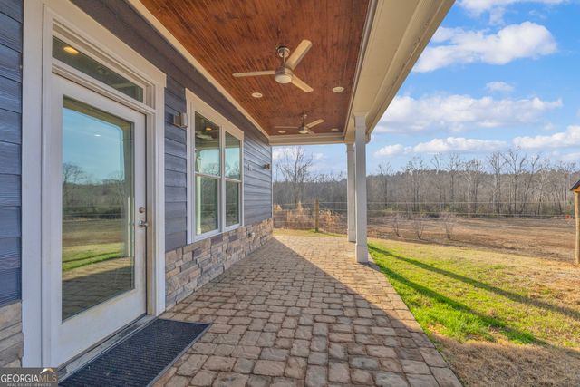 249 Hunters Creek Trail, Toccoa, GA 30577