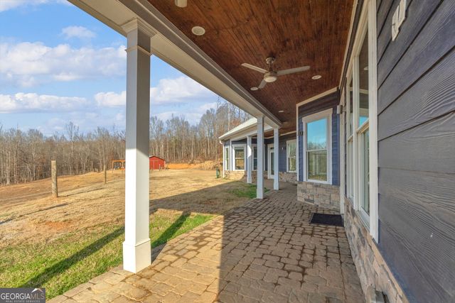 249 Hunters Creek Trail, Toccoa, GA 30577