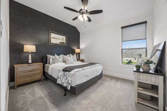 215 Cooper Lane, Van Alstyne, TX 75495