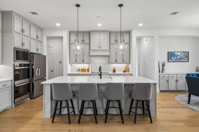 215 Cooper Lane, Van Alstyne, TX 75495