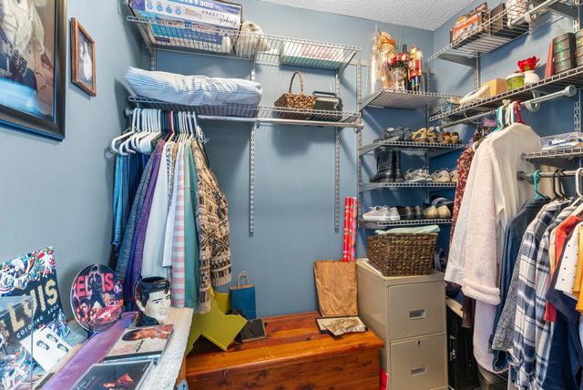 4245 Centerville Road, Vadnais Heights, MN 55127