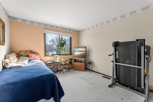 4245 Centerville Road, Vadnais Heights, MN 55127