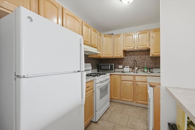 2605 S Indiana Avenue 304, Chicago, IL 60616