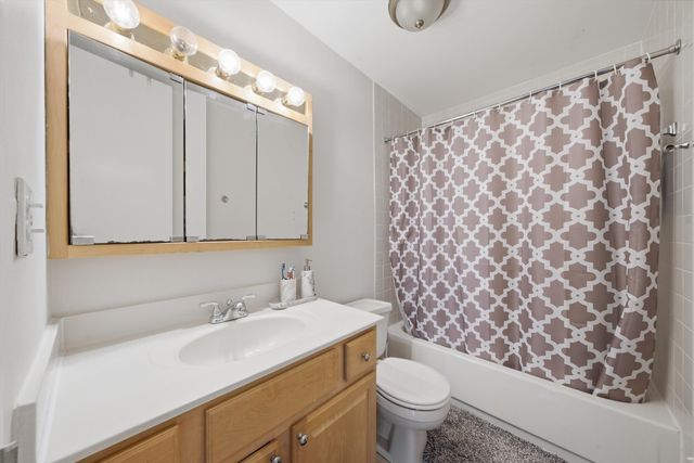 2605 S Indiana Avenue 304, Chicago, IL 60616