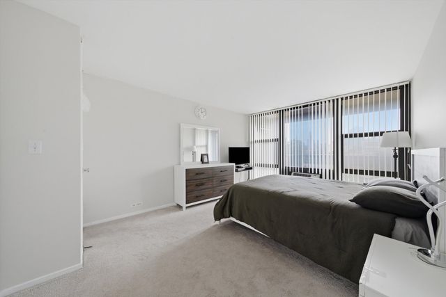 2605 S Indiana Avenue 304, Chicago, IL 60616