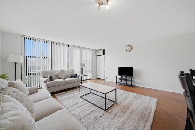 2605 S Indiana Avenue 304, Chicago, IL 60616