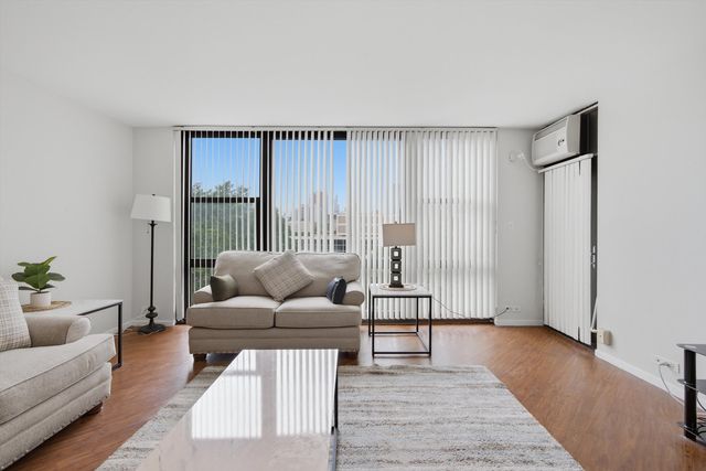2605 S Indiana Avenue 304, Chicago, IL 60616