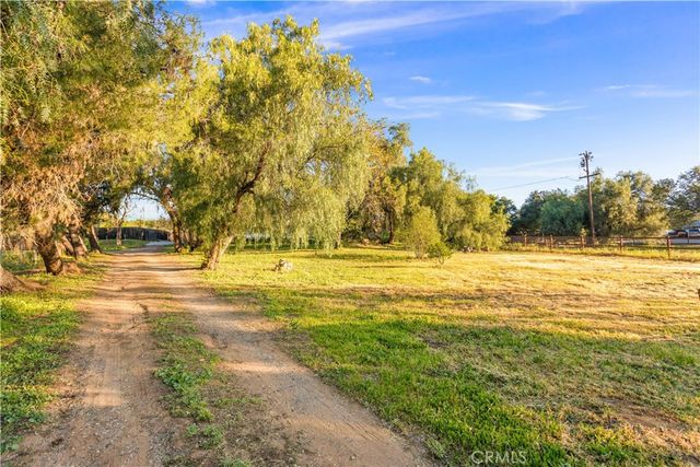 28492 Lilac Road, Valley Center, CA 92082