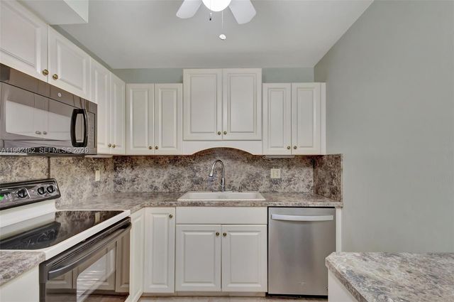 336 Golfview Rd 311, North Palm Beach, FL 33408